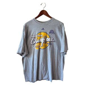 LA Lakers 2009 NBA Champions Gray T-Shirt Mens Size XL Adidas